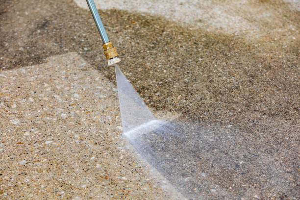 Best Pool Deck Cleaning  in Hydesville, CA